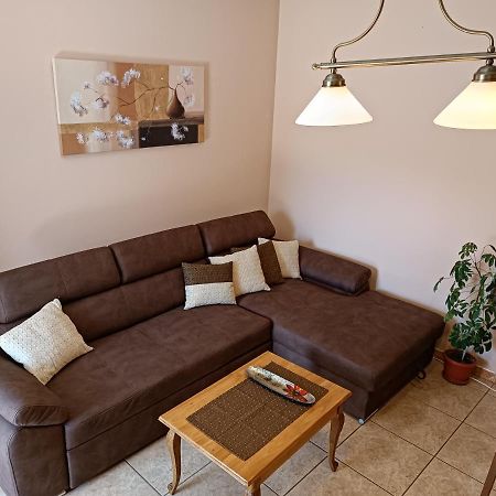 Apartments Ivicek Пореч Екстер'єр фото