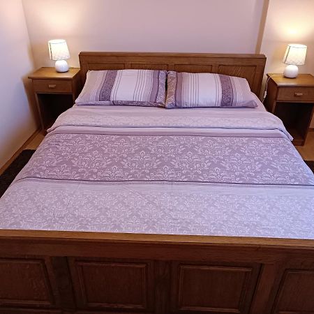 Apartments Ivicek Пореч Екстер'єр фото