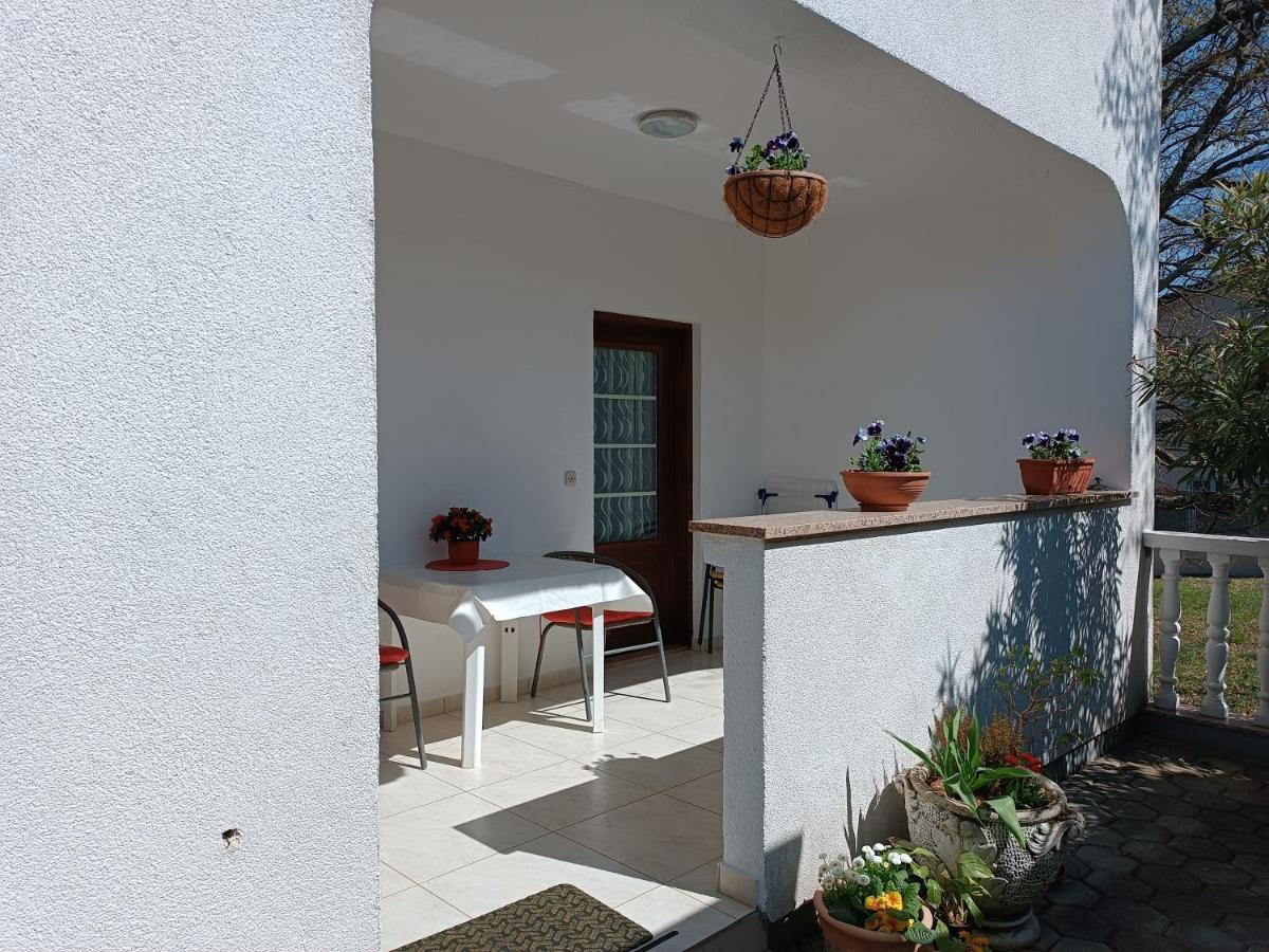 Apartments Ivicek Пореч Екстер'єр фото