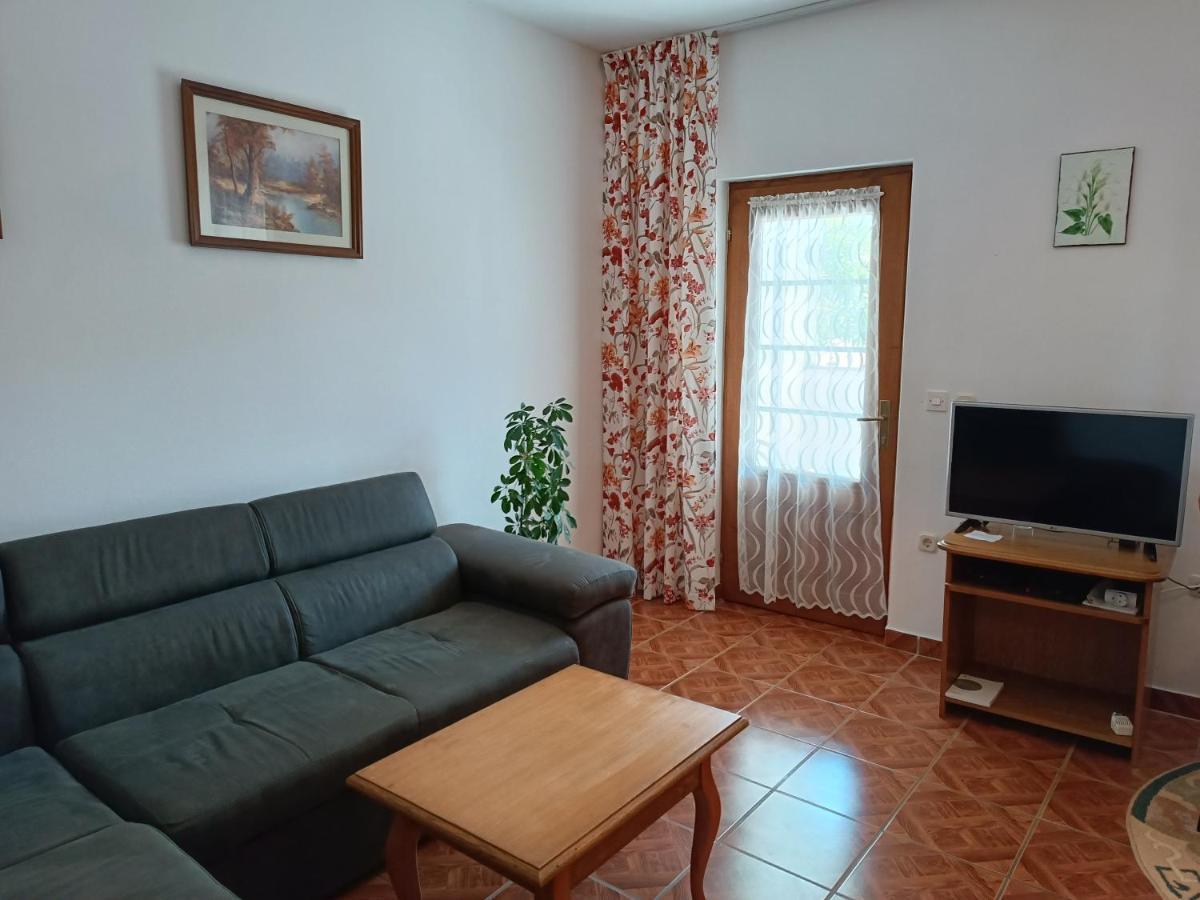 Apartments Ivicek Пореч Екстер'єр фото